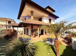 Villa in Residenziale