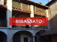 Casa Bi/Trifamiliare in Residenziale