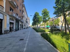 Negozio/Locale commerciale in Commerciale