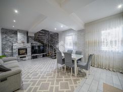 Casa Bi/Trifamiliare in Residenziale