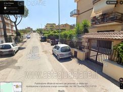 Negozio/Locale commerciale in Commerciale