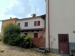 Casa Bi/Trifamiliare in Residenziale