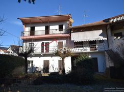 Casa Bi/Trifamiliare in Residenziale