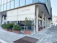 Attività/Licenza (con o senza mura) in Commerciale