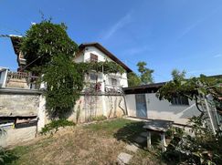 Casa Bi/Trifamiliare in Residenziale