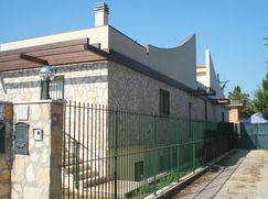 Casa Bi/Trifamiliare in Residenziale