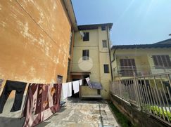 Casa Bi/Trifamiliare in Residenziale