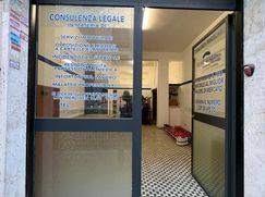 Negozio/Locale commerciale in Commerciale