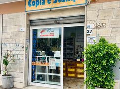 Negozio/Locale commerciale in Commerciale