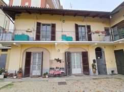 Casa Bi/Trifamiliare in Residenziale