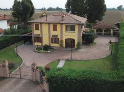 Villa in Residenziale