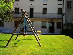 Casa Bi/Trifamiliare in Residenziale