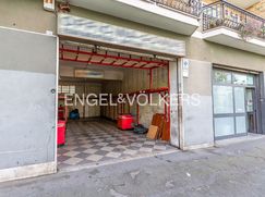 Negozio/Locale commerciale in Commerciale