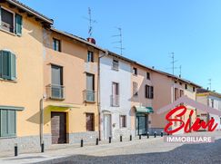 Casa Bi/Trifamiliare in Residenziale