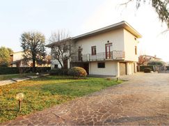 Villa in Residenziale
