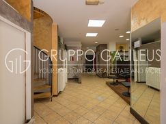 Negozio/Locale commerciale in Commerciale