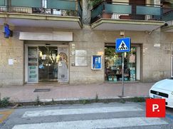 Negozio/Locale commerciale in Commerciale