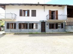 Casa Bi/Trifamiliare in Residenziale