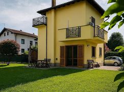 Casa Bi/Trifamiliare in Residenziale