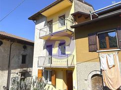 Casa Bi/Trifamiliare in Residenziale