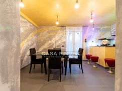 Casa Bi/Trifamiliare in Residenziale