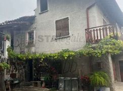 Casa Bi/Trifamiliare in Residenziale