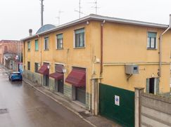 Negozio/Locale commerciale in Commerciale