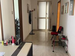 Ufficio in Commerciale