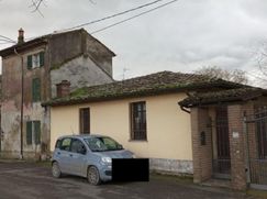 Casa Bi/Trifamiliare in Residenziale