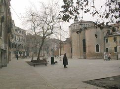 Attività/Licenza (con o senza mura) in Commerciale