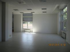 Negozio/Locale commerciale in Commerciale