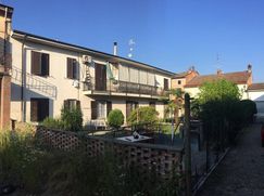 Casa Bi/Trifamiliare in Residenziale