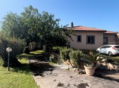 Casa Bi/Trifamiliare in Residenziale