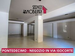 Negozio/Locale commerciale in Commerciale
