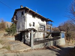 Casa Bi/Trifamiliare in Residenziale