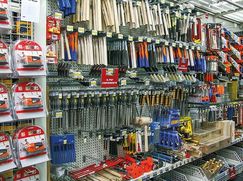 Attività/Licenza (con o senza mura) in Commerciale