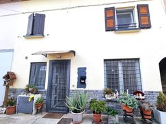 Casa Bi/Trifamiliare in Residenziale