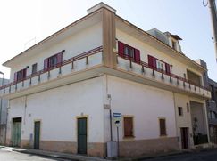 Casa Bi/Trifamiliare in Residenziale