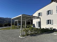 Casa Bi/Trifamiliare in Residenziale