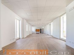 Ufficio in Commerciale