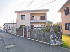 Casa Bi/Trifamiliare in Residenziale