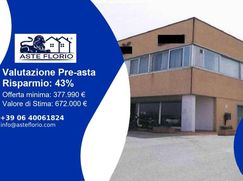 Negozio/Locale commerciale in Commerciale