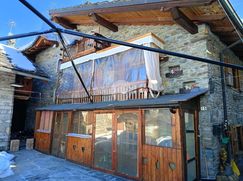 Casa Bi/Trifamiliare in Residenziale