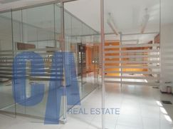 Attività/Licenza (con o senza mura) in Commerciale