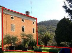 Casa Bi/Trifamiliare in Residenziale