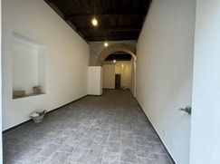 Negozio/Locale commerciale in Commerciale