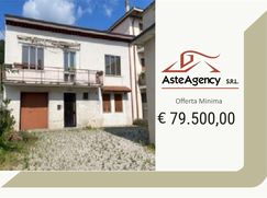 Casa Bi/Trifamiliare in Residenziale