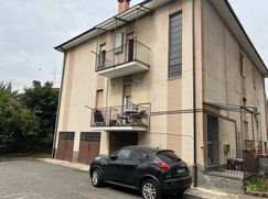 Casa Bi/Trifamiliare in Residenziale