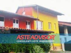 Casa Bi/Trifamiliare in Residenziale