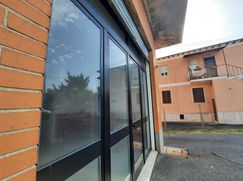 Negozio/Locale commerciale in Commerciale